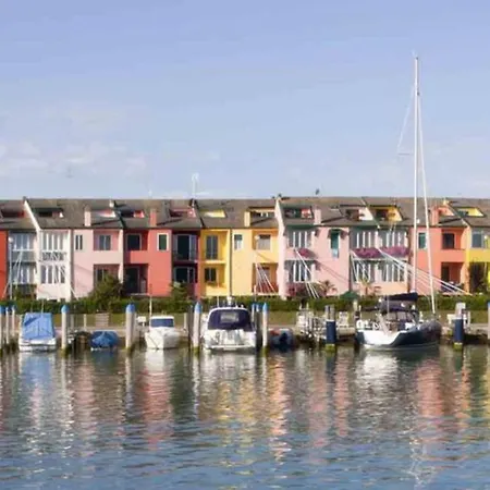 Beachfront Sea View Flat Porto Santa Margherita